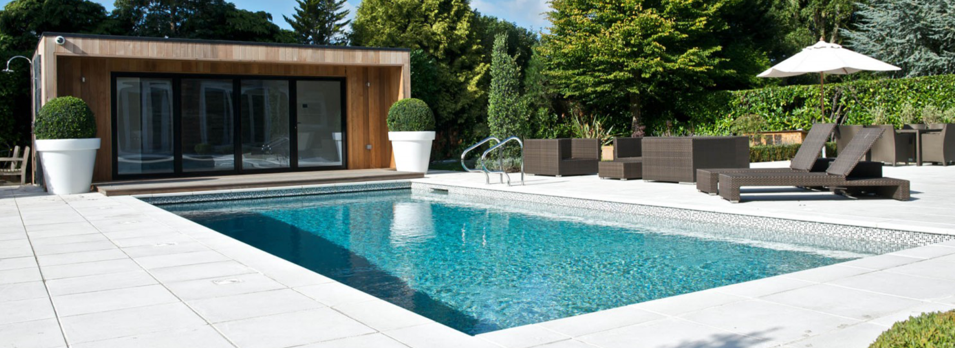 Bespoke outdoor pool design