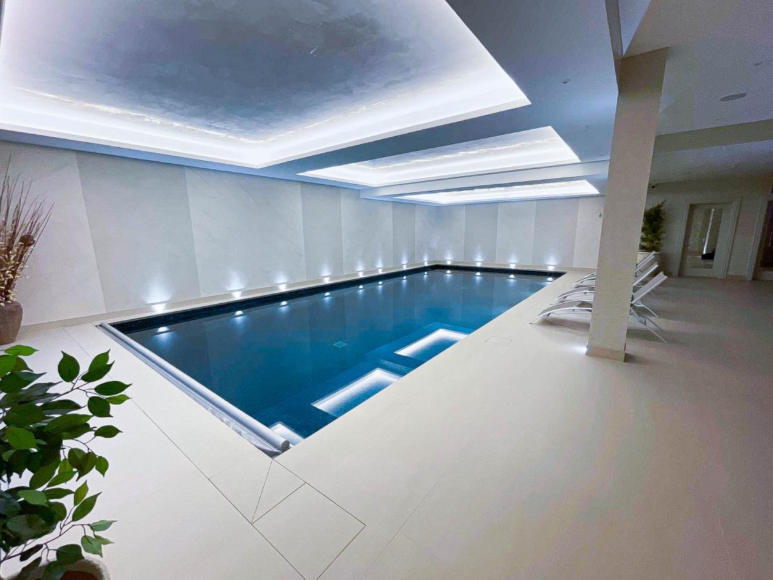 Indoor swimming pool